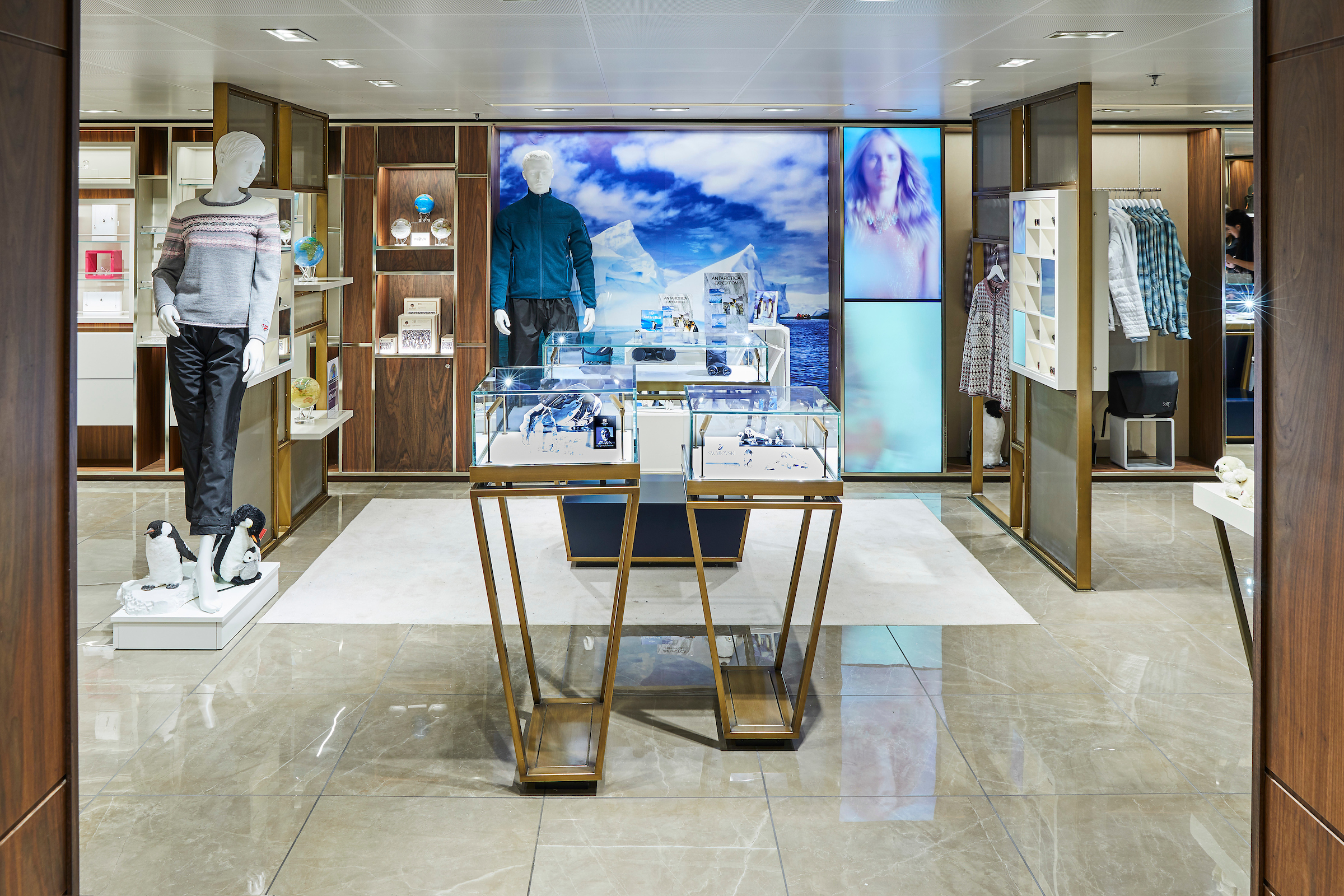 Silversea Cruises - Silver Cloud - Boutique.jpg